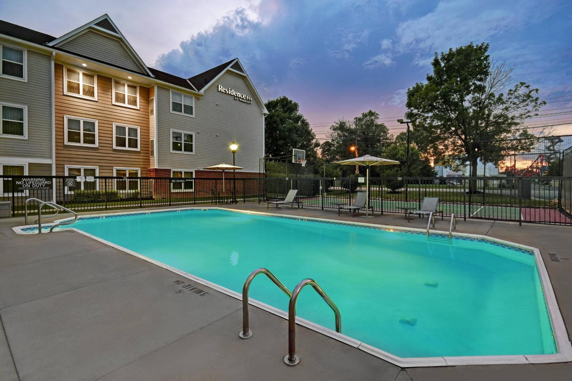 Residence Inn Louisville Airport Bagian luar foto